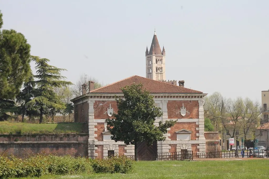 Relais Cheri Bed & Breakfast Verona Italy